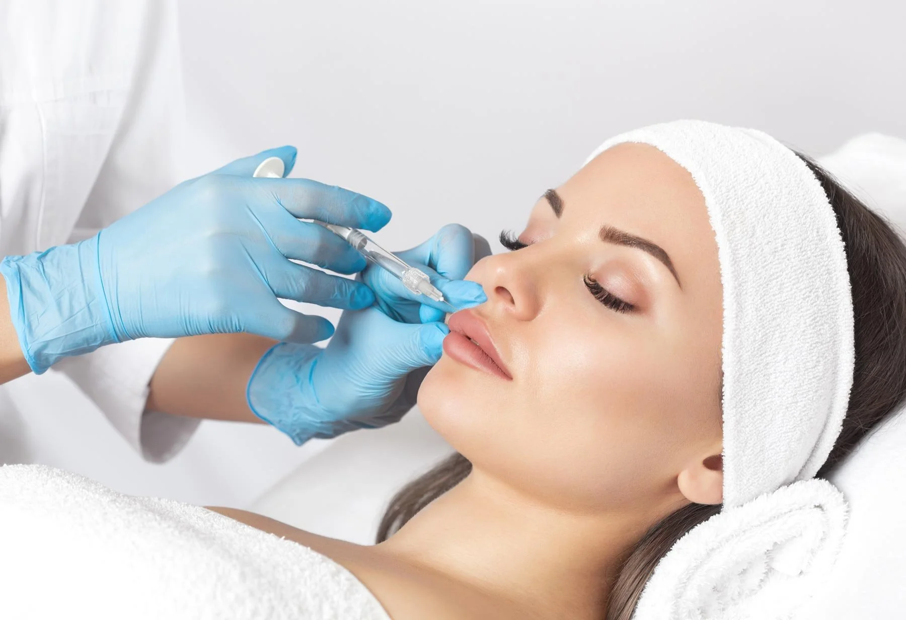 Fillers injection procedure at Tvaksh Clinic Andheri Mumbai
